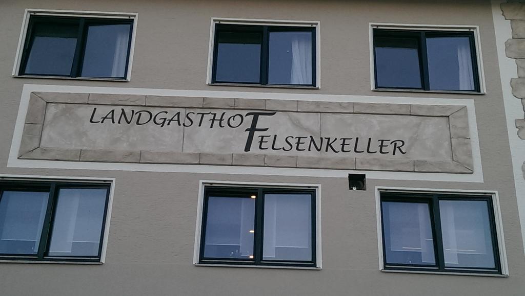 Landgasthof Felsenkeller Dinkelsbühl Esterno foto